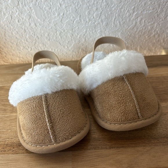 Bootie Bundle 3-6 Months Cowgirl Boots and Ugg Like Slip Ons - Picture 6 of 9